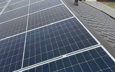 Сонячна електростанція для бізнесу: як забезпечити роботу 24/7 і перестати втрачати гроші під час відключень