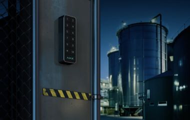 Superior KeyPad Outdoor Fibra — контроль безпеки, який завжди поруч, незалежно від погоди